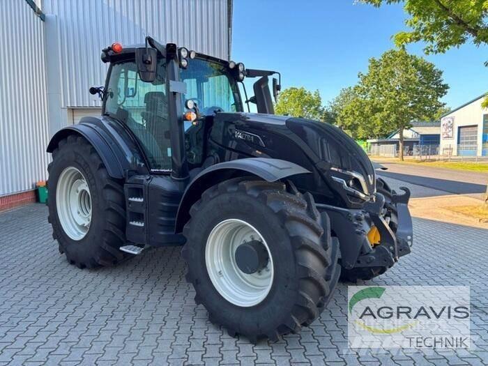 Valtra T 235 D Tractoren