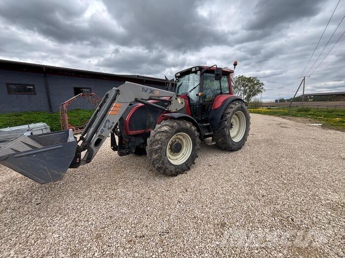 Valtra T130 Tractoren