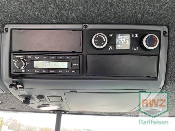Valtra T235V Tractoren