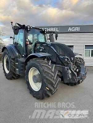 Valtra T254V Tractoren