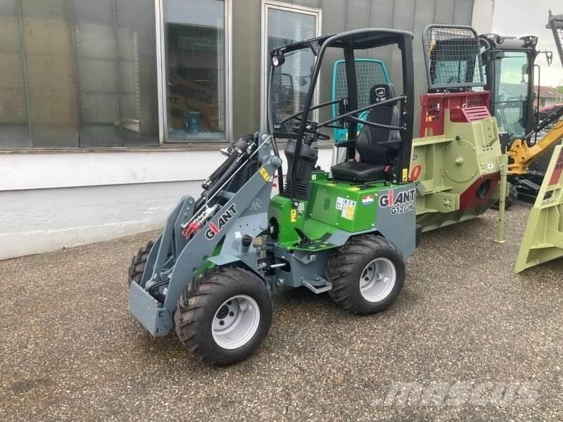 GiANT G 1200 Schrankladers