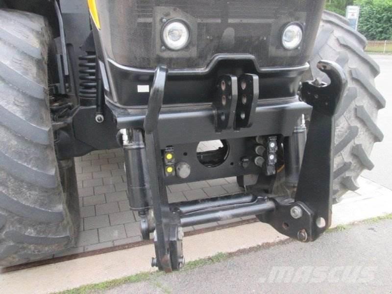 JCB 8330 Tractoren