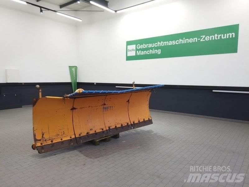 Schmidt KF 3.3 Sneeuwschuivers en -ploegen