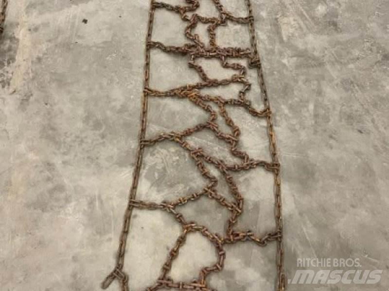  SCHNEEKETTEN Rupsbanden, kettingen en onderstel
