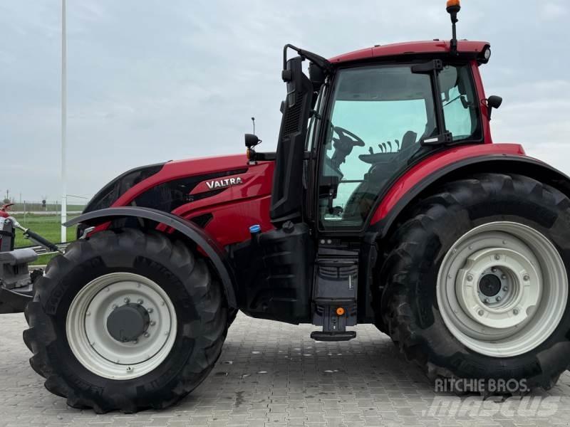 Valtra T235A Tractoren