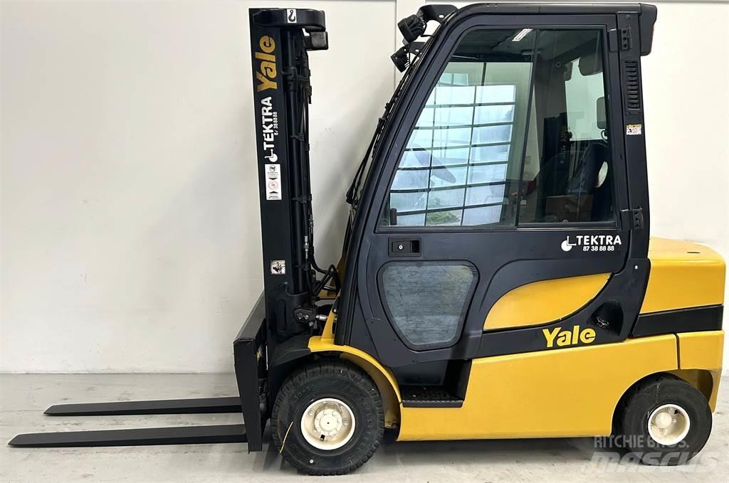 Yale GDP25LX Diesel heftrucks