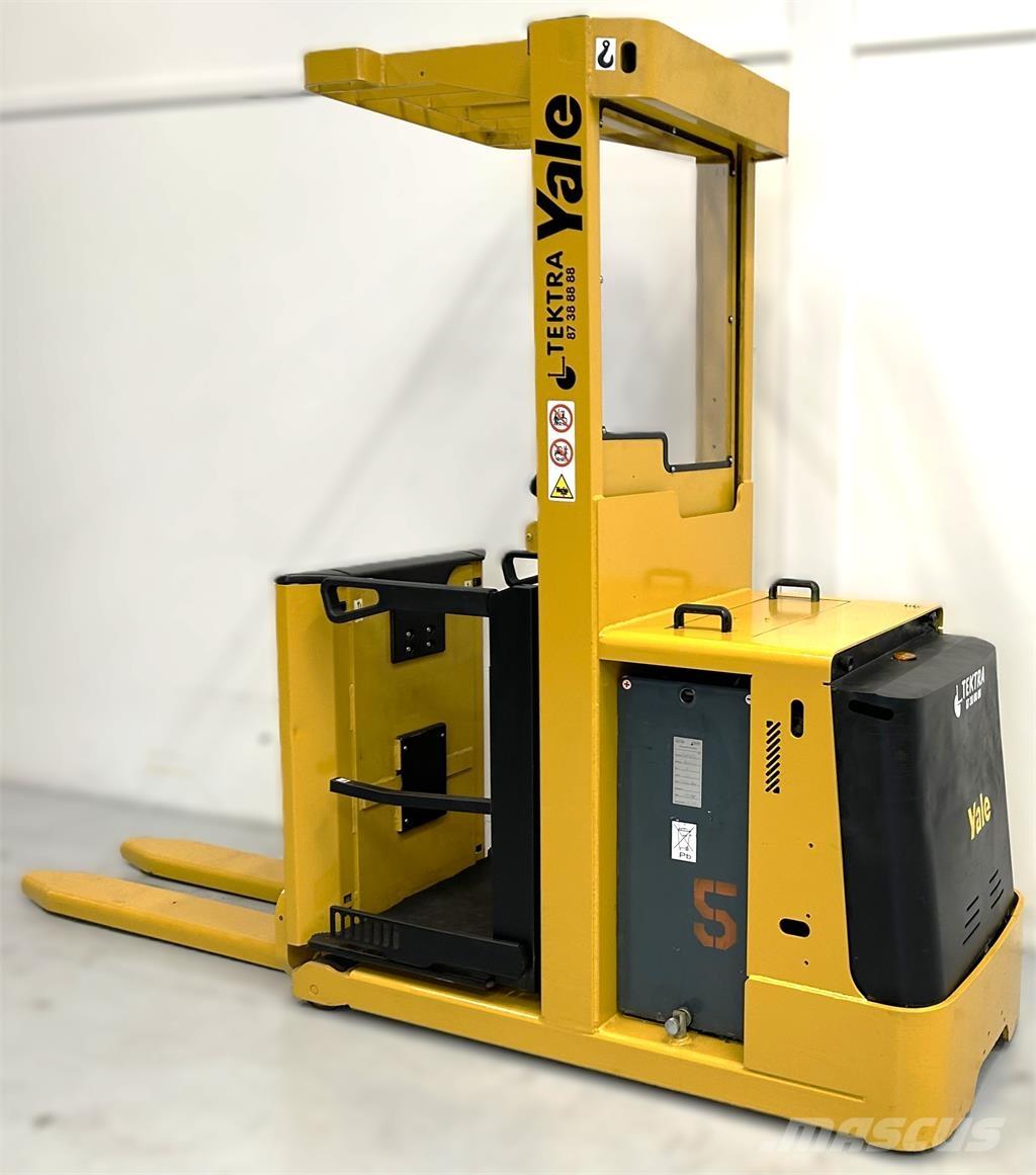 Yale MO10E-SL Orderpicker voor middelhoog niveau