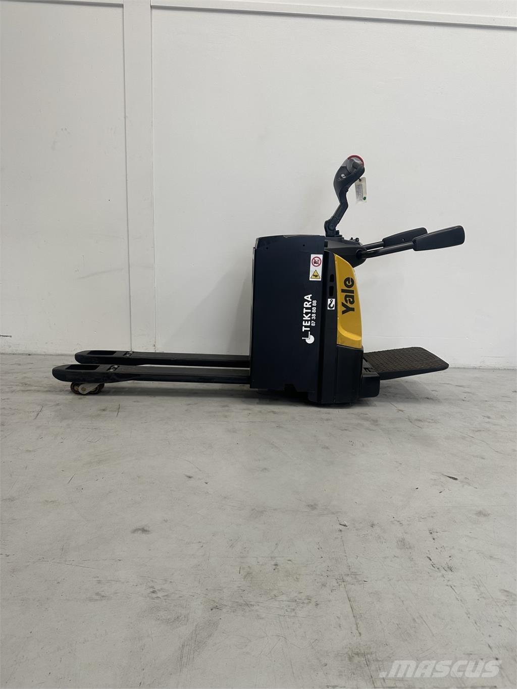 Yale MP20X-E843 Meerij pallettruck met platform
