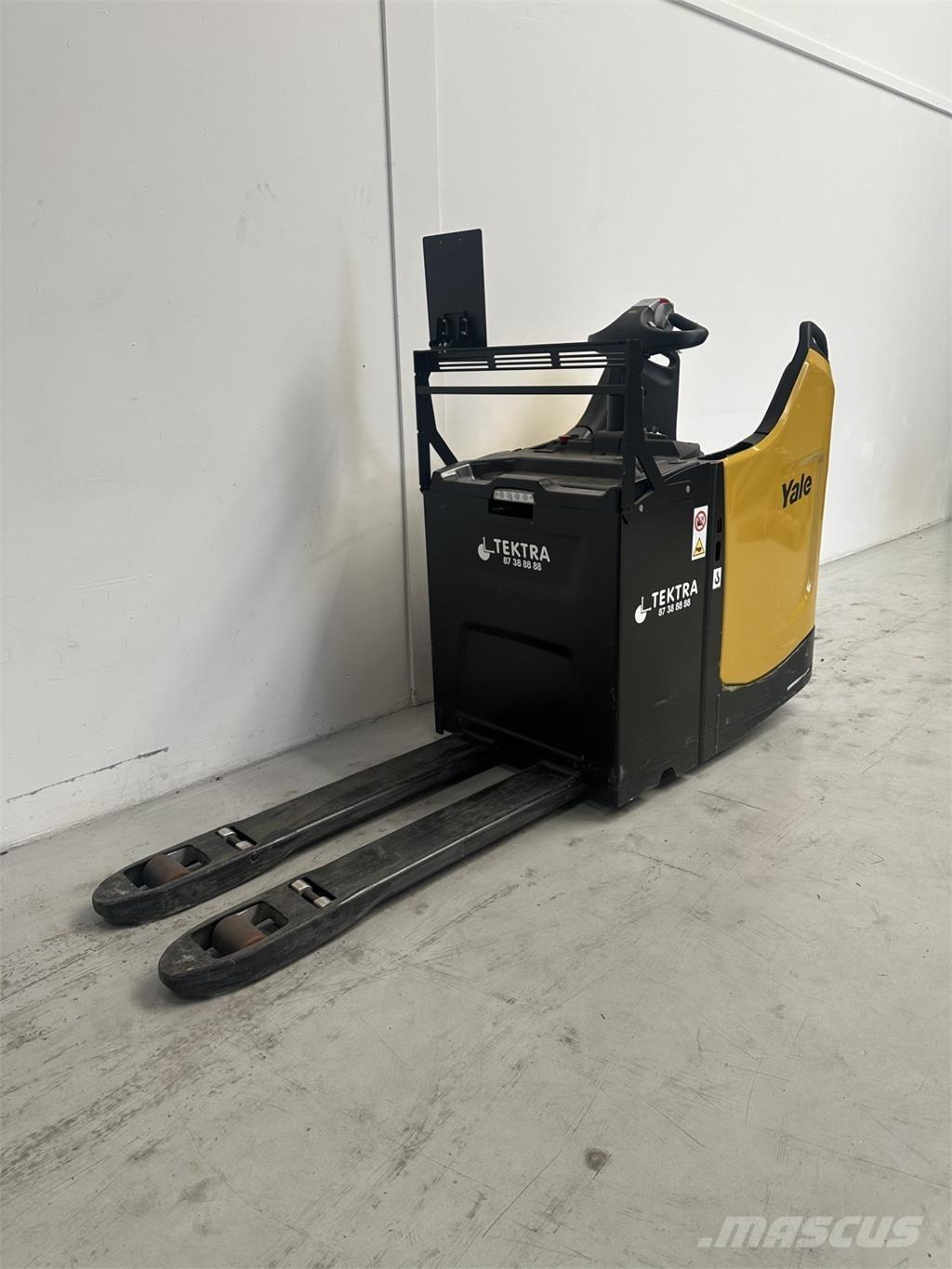 Yale MP20X-E843 Meerij pallettruck met platform