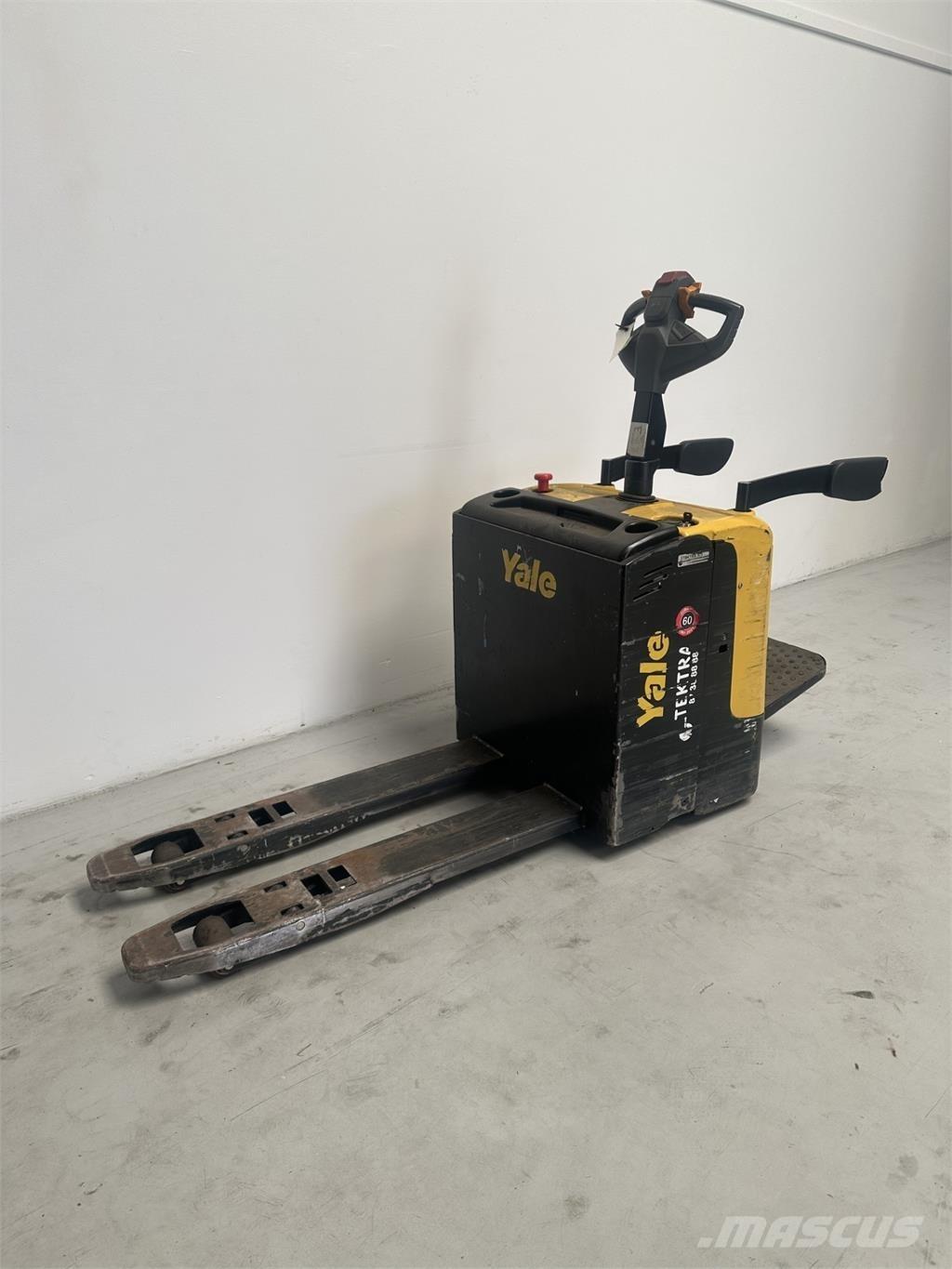 Yale MP20XUX Meerij pallettruck met platform