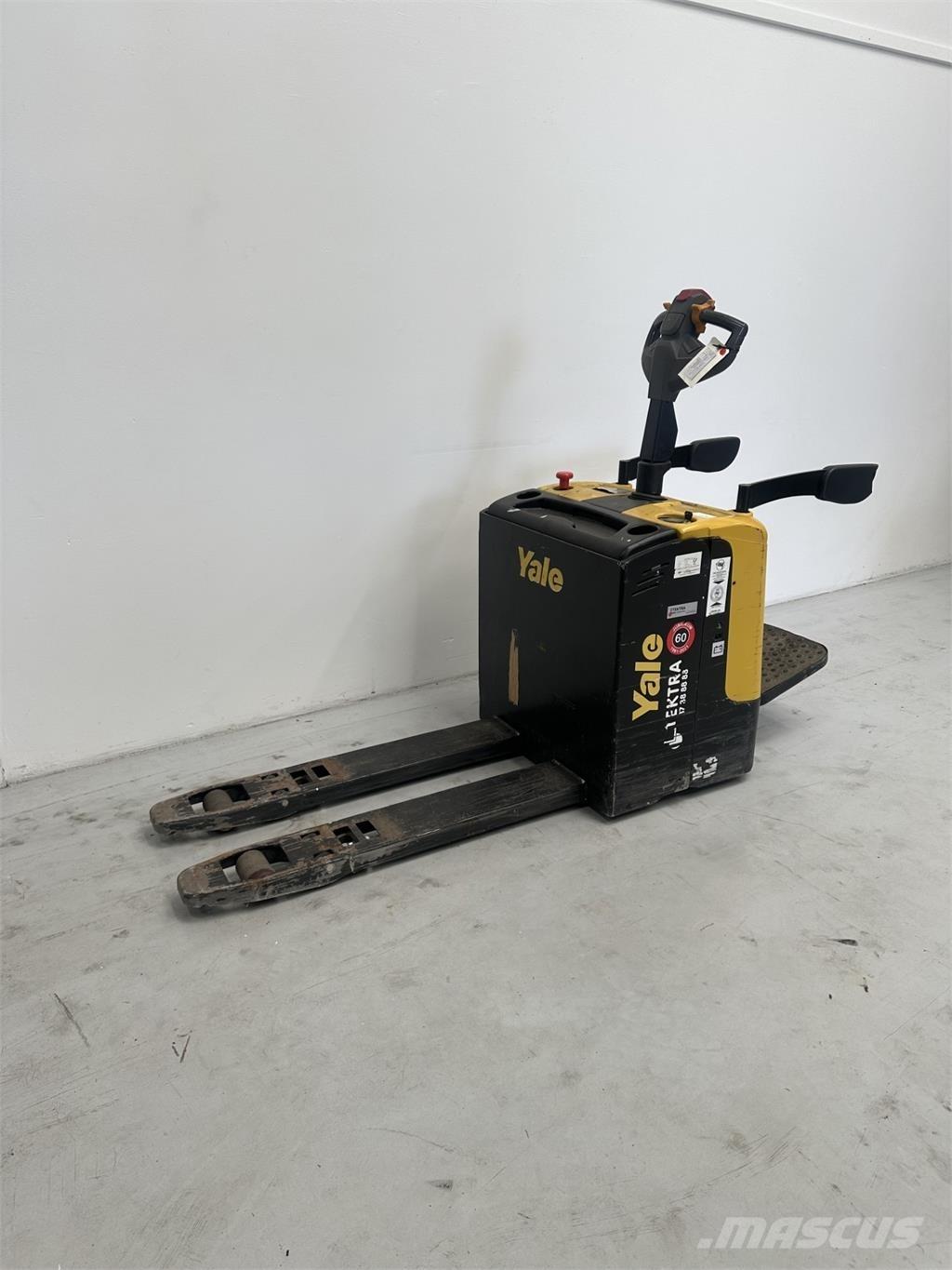 Yale MP20XUX Meerij pallettruck met platform