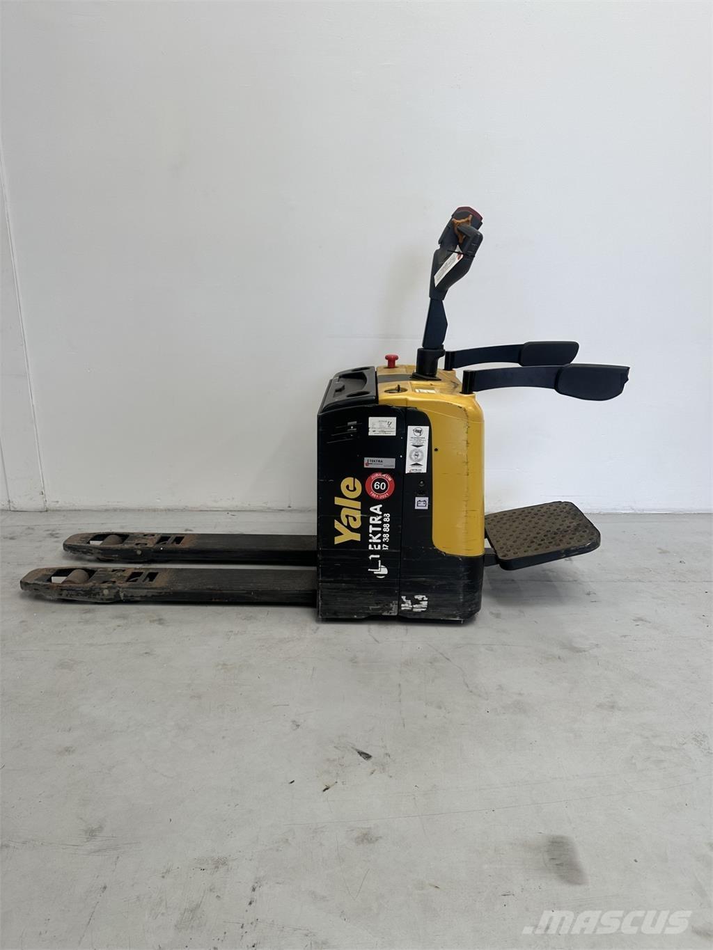 Yale MP20XUX Meerij pallettruck met platform