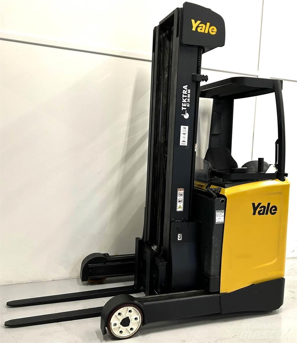 Yale MR14 Reachtruck voor hoog niveau