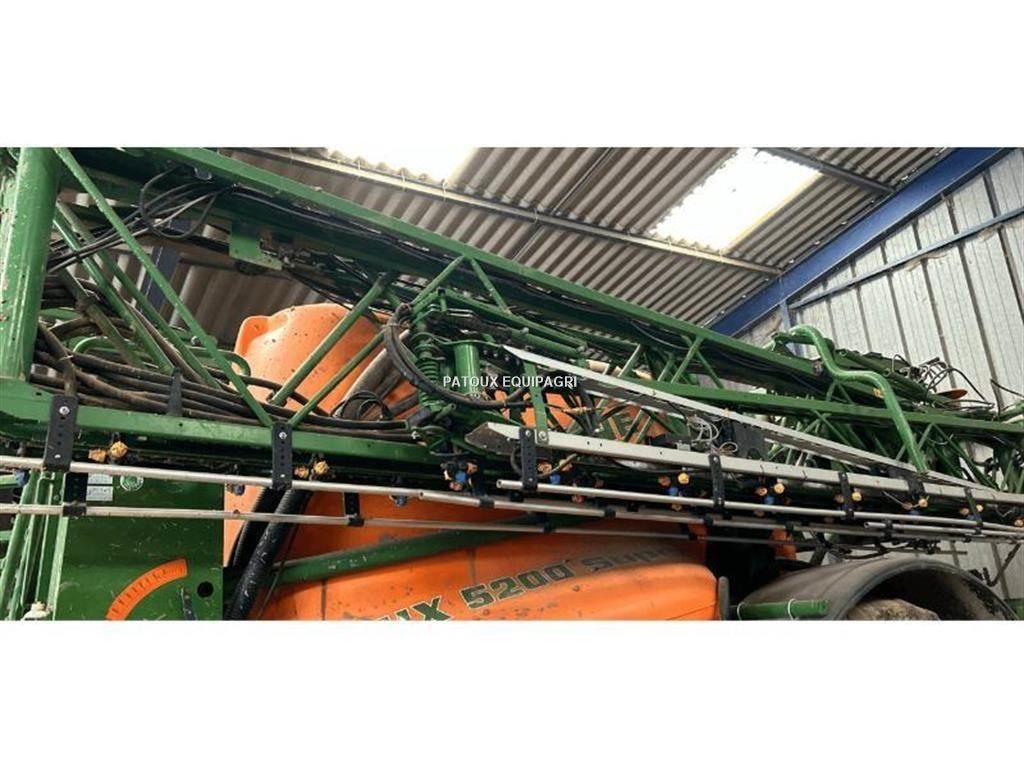 Amazone UX5200 Getrokken spuitmachines