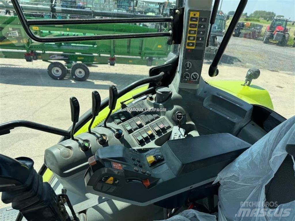 CLAAS ARION 520 Tractoren