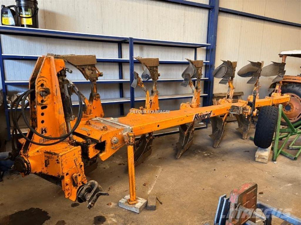 Huard C0410 Conventionele ploegen
