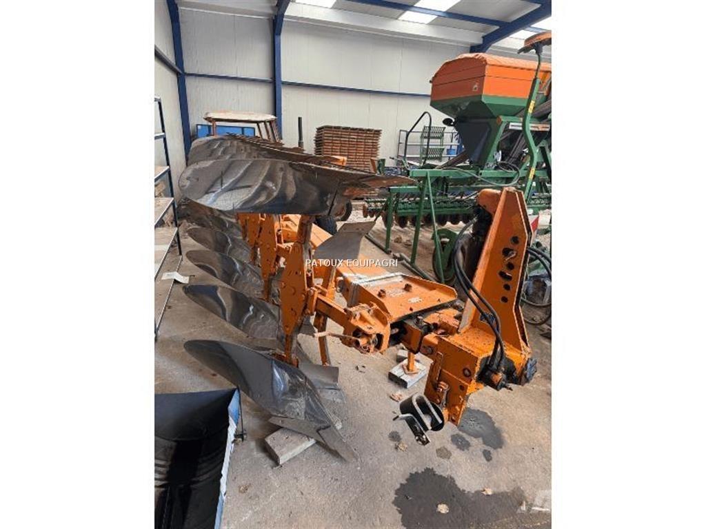 Huard C0410 Conventionele ploegen