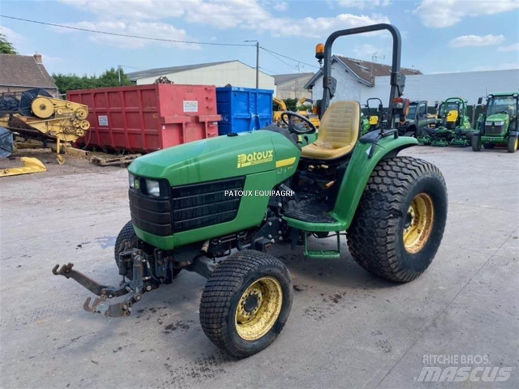 John Deere 4710 Tractoren