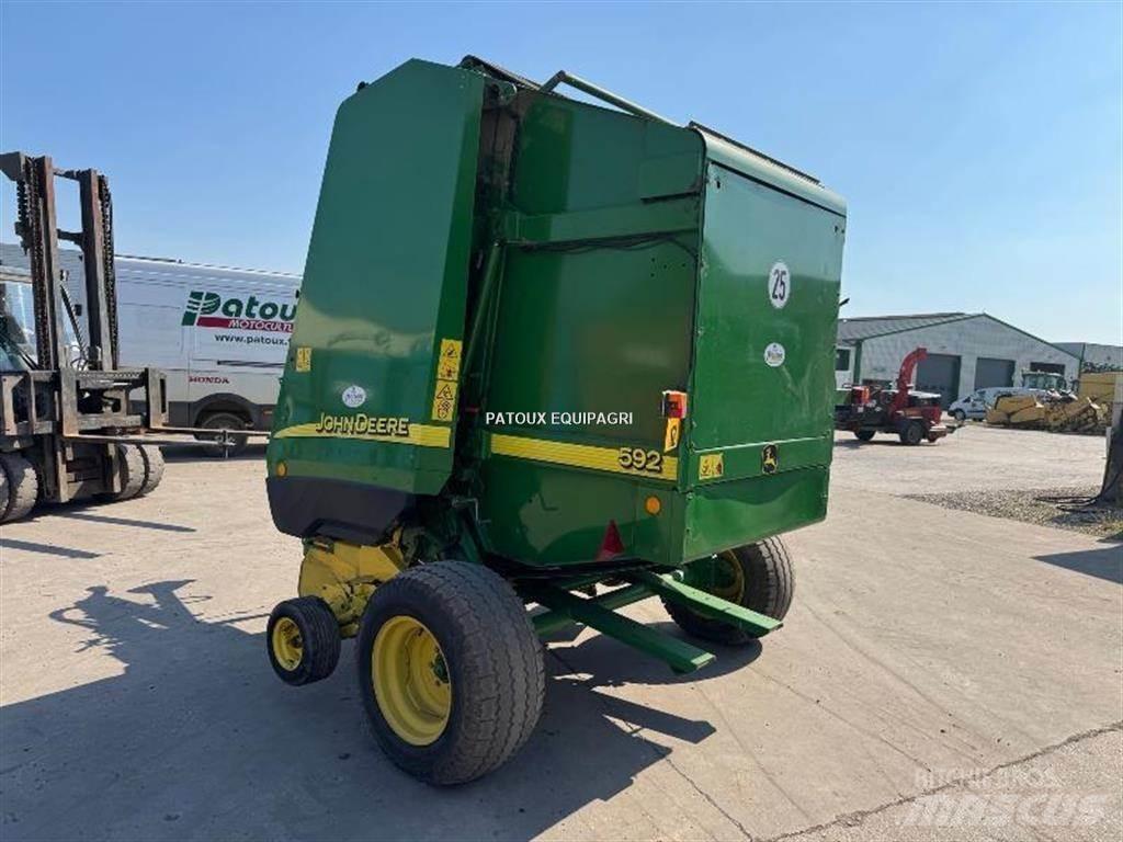 John Deere 592 Ronde-balenpersen