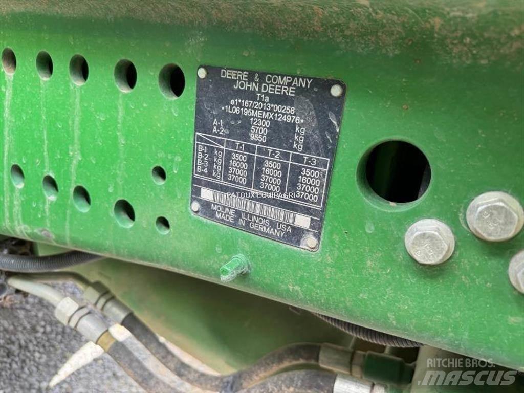 John Deere 6195M Tractoren