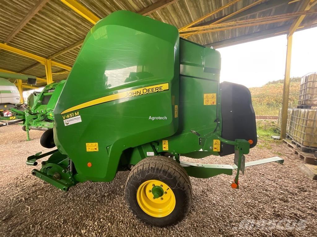 John Deere V451M Ronde-balenpersen