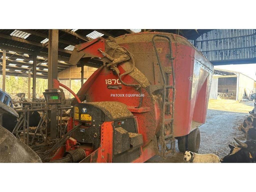 Kuhn 1870 Mengvoedermachines