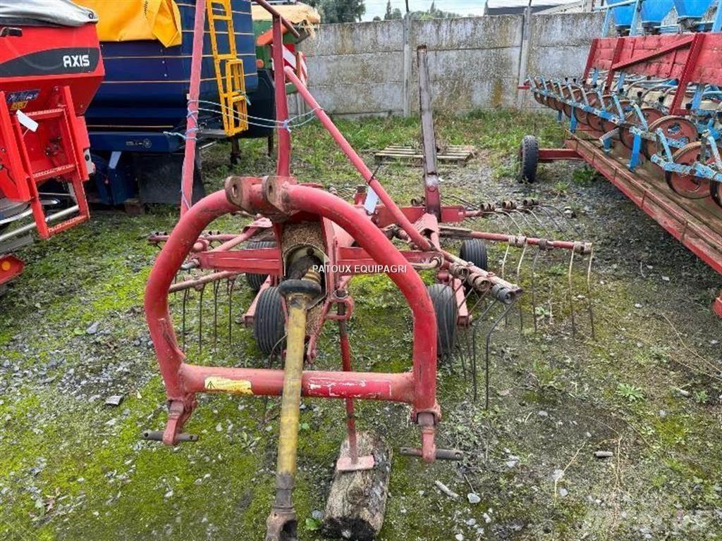 Kuhn GA300 Schudders