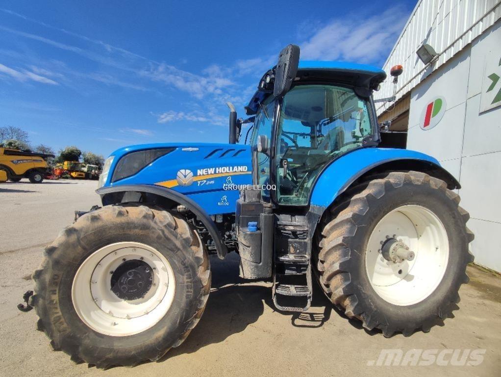 New Holland T7.245 Tractoren
