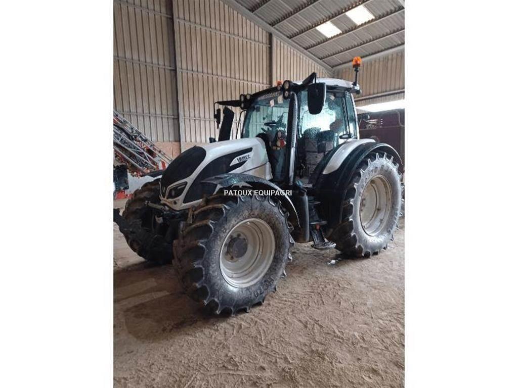 Valtra N174 DIRECT Tractoren