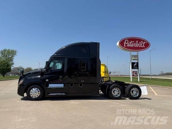 Freightliner CASCADIA 126 Trekkers
