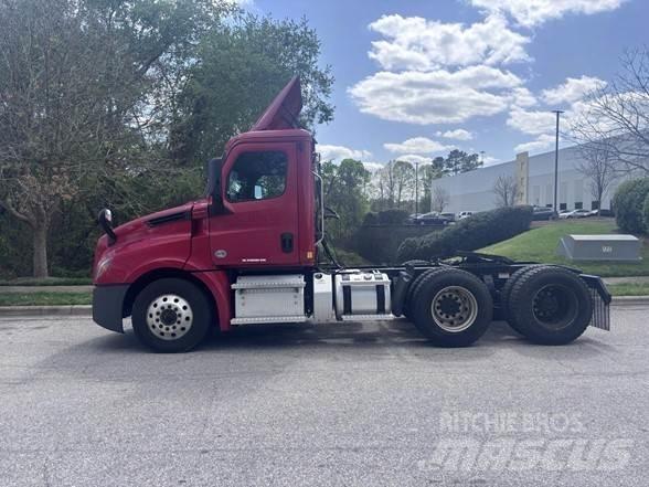Freightliner CASCADIA 126 Trekkers