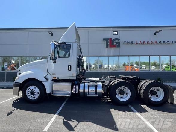 International PROSTAR Trekkers