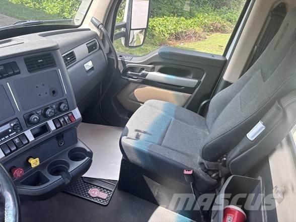 Kenworth T680 Trekkers