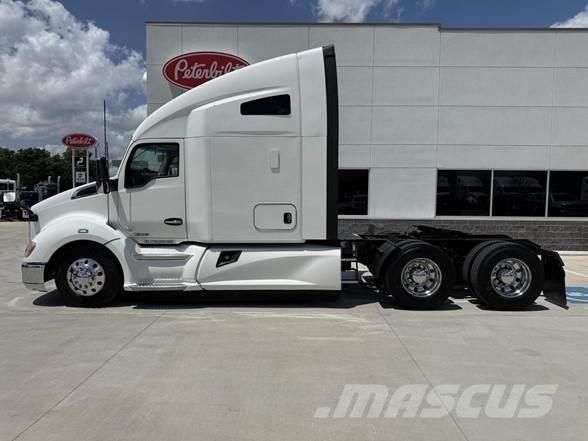 Kenworth T680 Trekkers