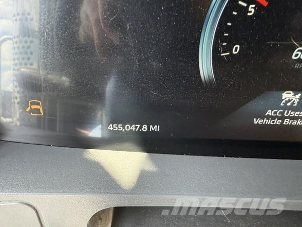 Kenworth T880 Trekkers