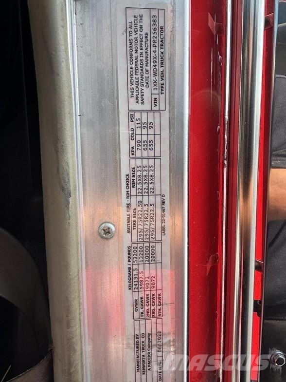 Kenworth W900 Trekkers