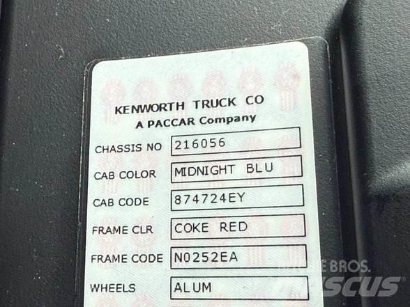 Kenworth W900L Trekkers