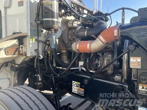 Peterbilt 337 Trekkers