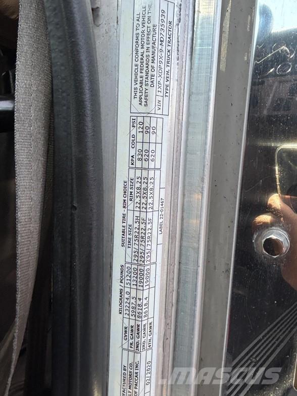 Peterbilt 389 Trekkers