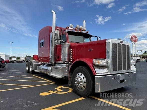 Peterbilt 389 Trekkers