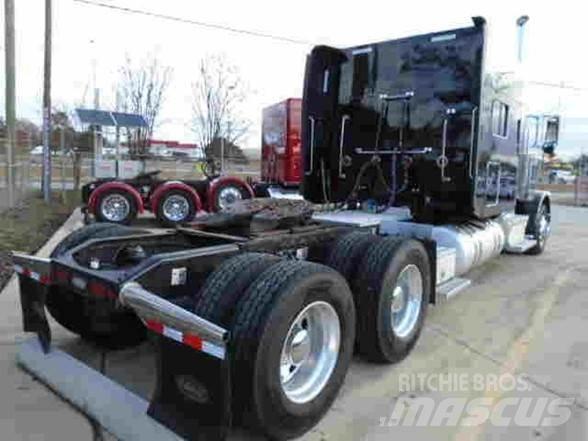 Peterbilt 389 Trekkers