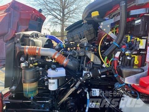Peterbilt 536 Chassis met cabine