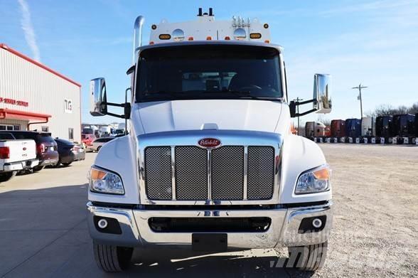 Peterbilt 537 Vuilniswagens