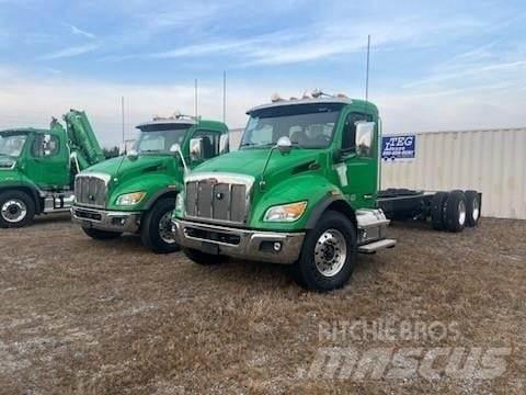 Peterbilt 548 Chassis met cabine