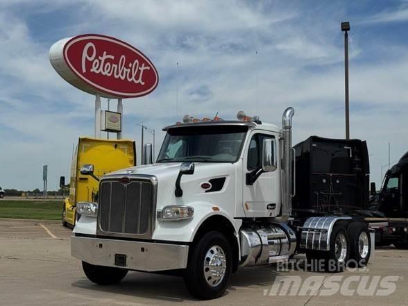 Peterbilt 567 Trekkers