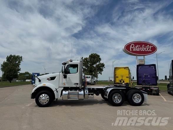 Peterbilt 567 Trekkers