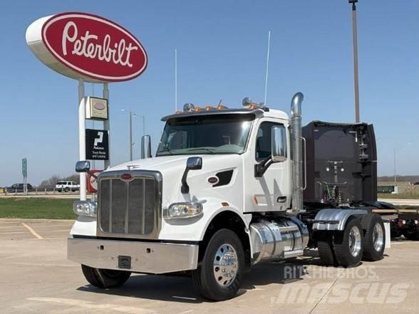 Peterbilt 567 Trekkers