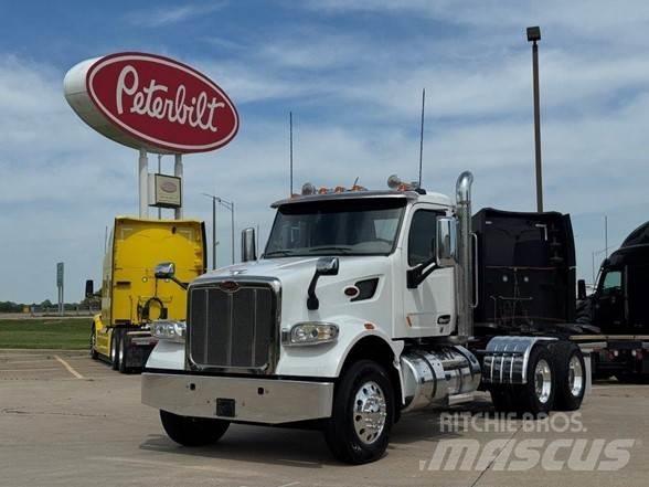 Peterbilt 567 Trekkers