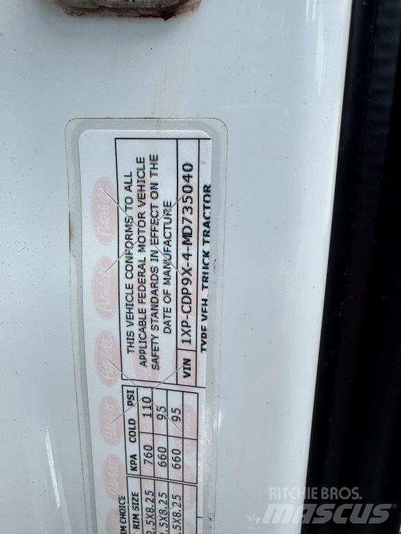 Peterbilt 567 Trekkers