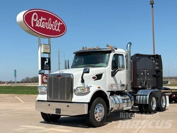 Peterbilt 567 Trekkers